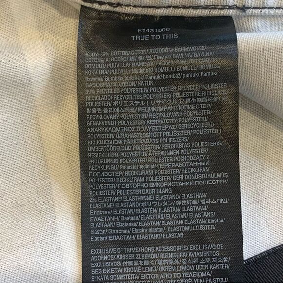 VOLCOM: The Frochickie Skirt Size Medium - Picture 12 of 12